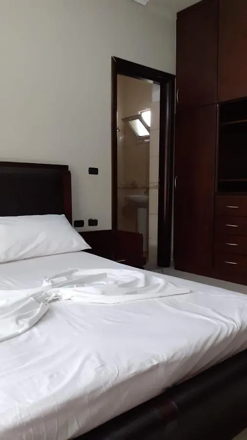 Salo Guesthouse Gjirokaster Apartment
