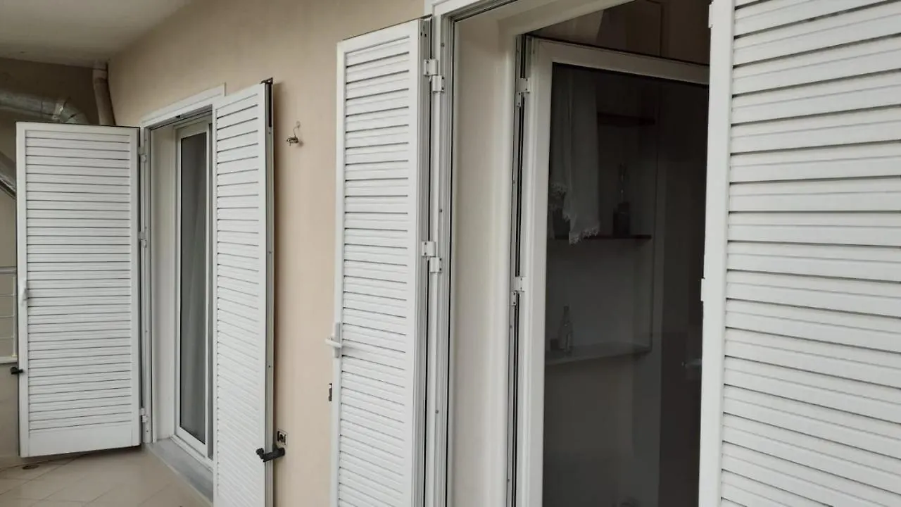Salo Guesthouse Гирокастра Албания